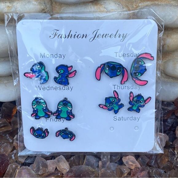 New Disney Lilo & Stitch Five (5) Pairs of Daily Stud Earrings. Cartoon Animatio - Picture 2 of 3